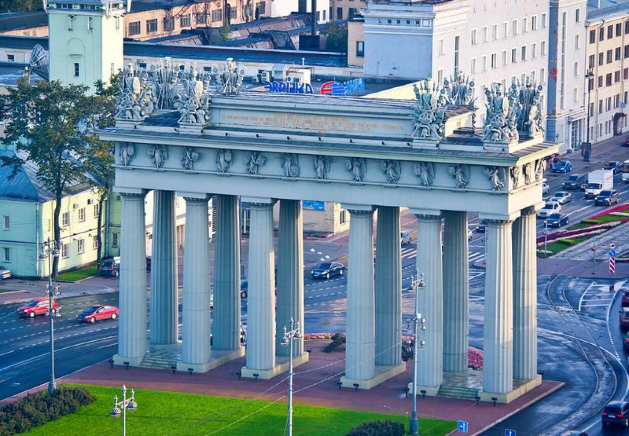 Московская Триумфальная арка в Санкт-Петербурге